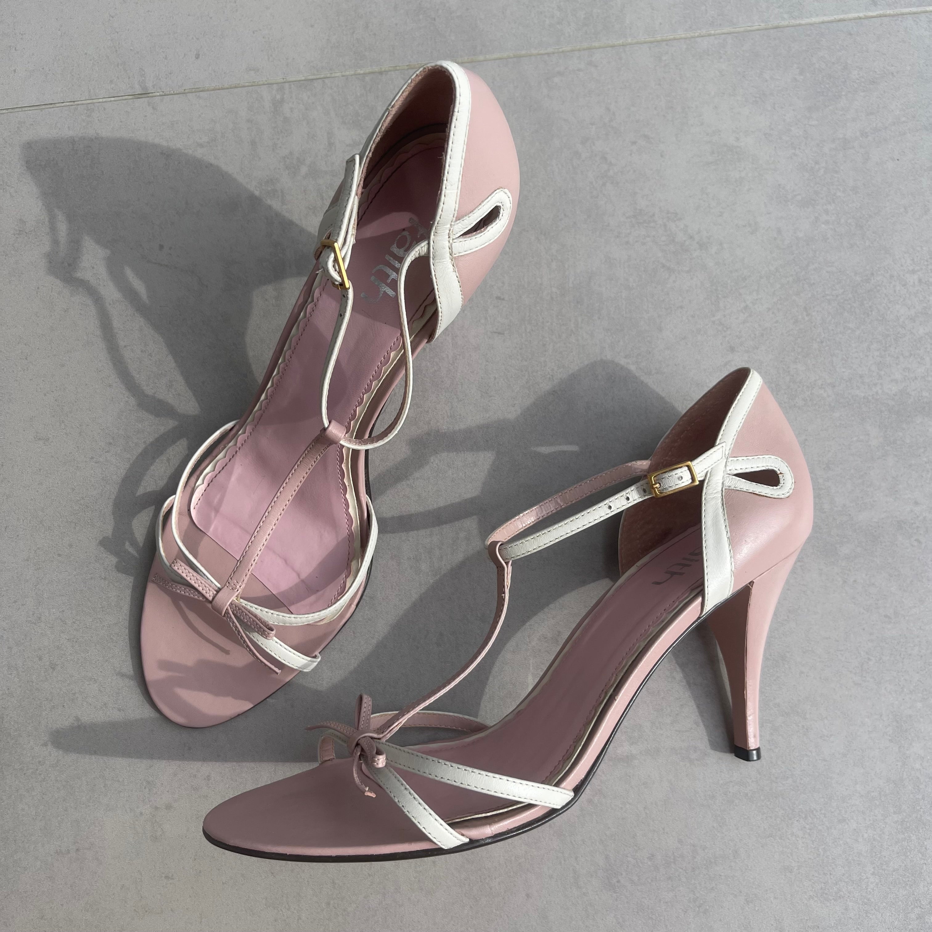 Vintage Faith Heels