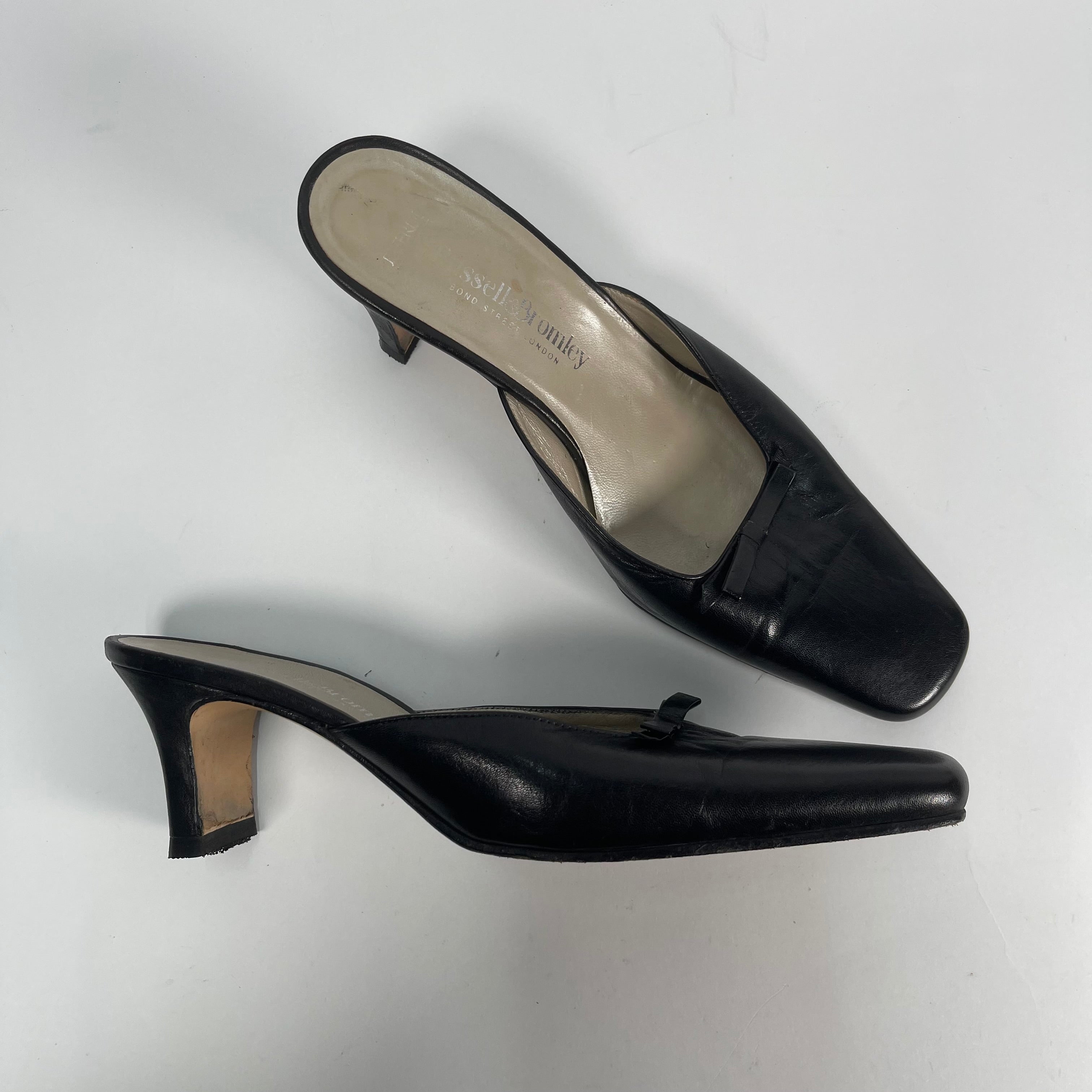 Vintage Russell & Bromley Kitten Heels