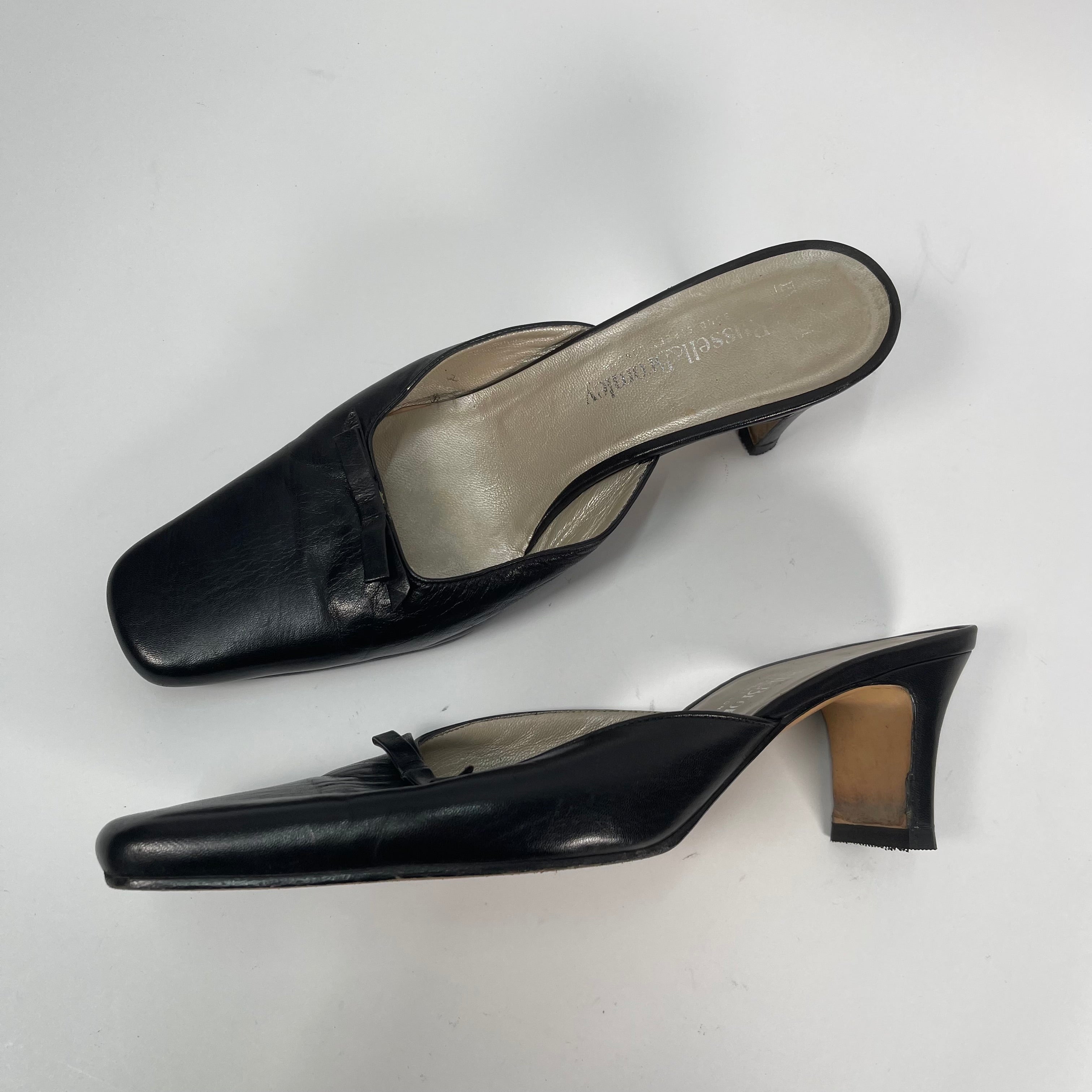 Vintage Russell & Bromley Kitten Heels