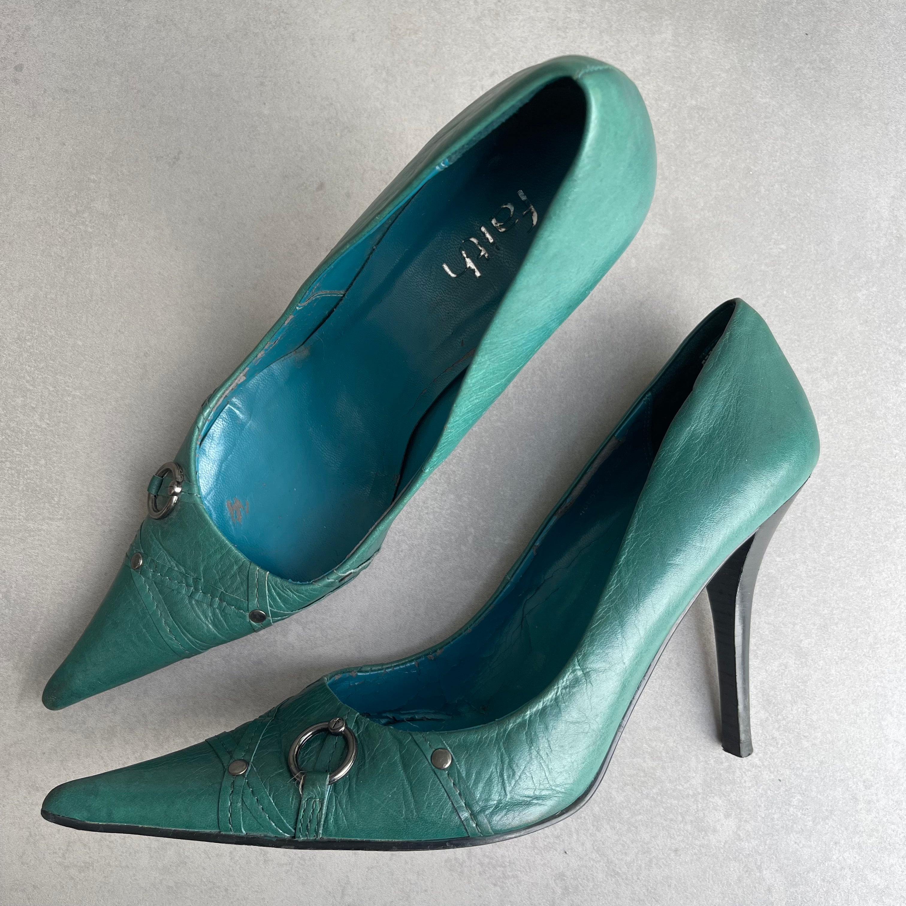 Vintage Faith Heels