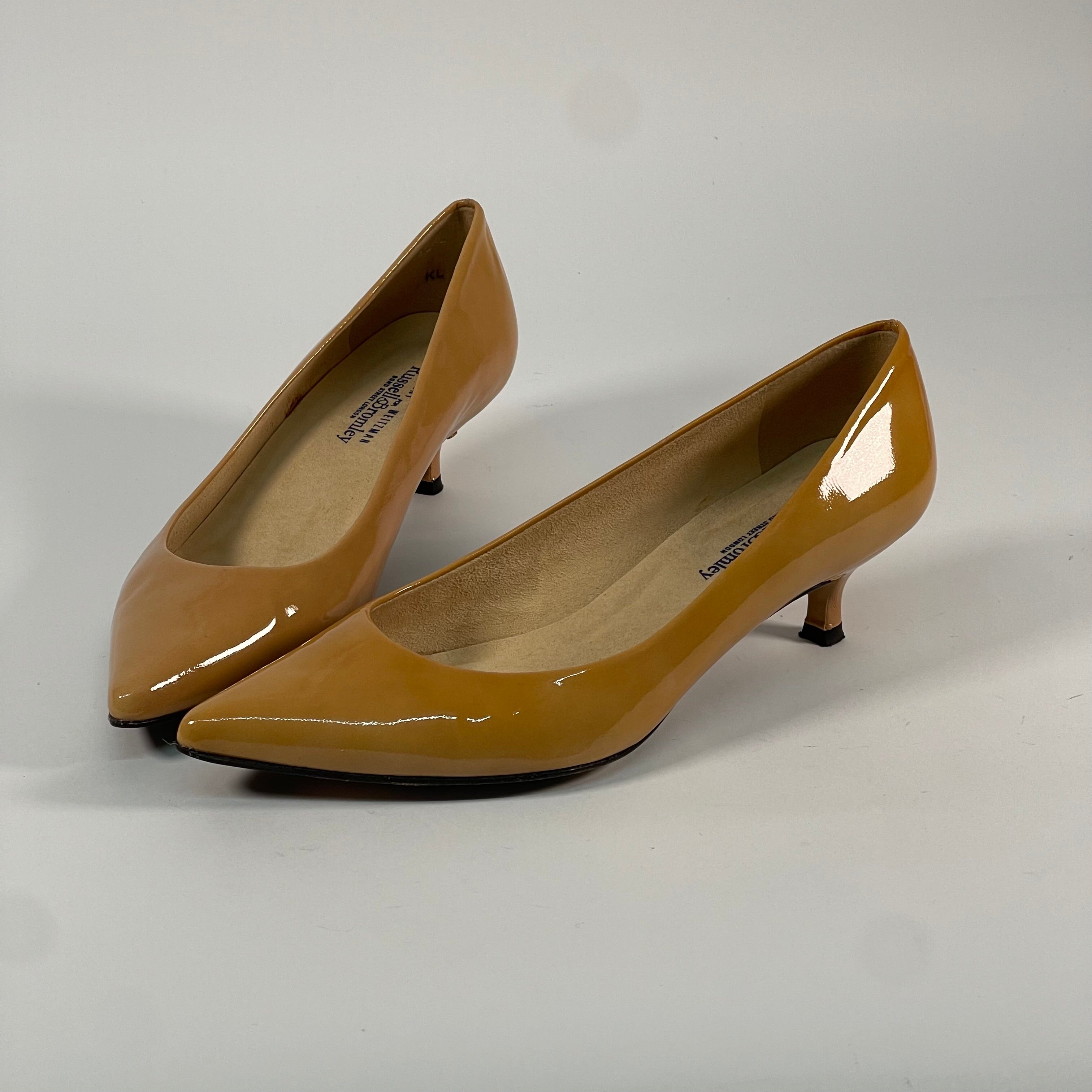 Vintage Stuart Weitzman x Russell & Bromley Kitten Heels