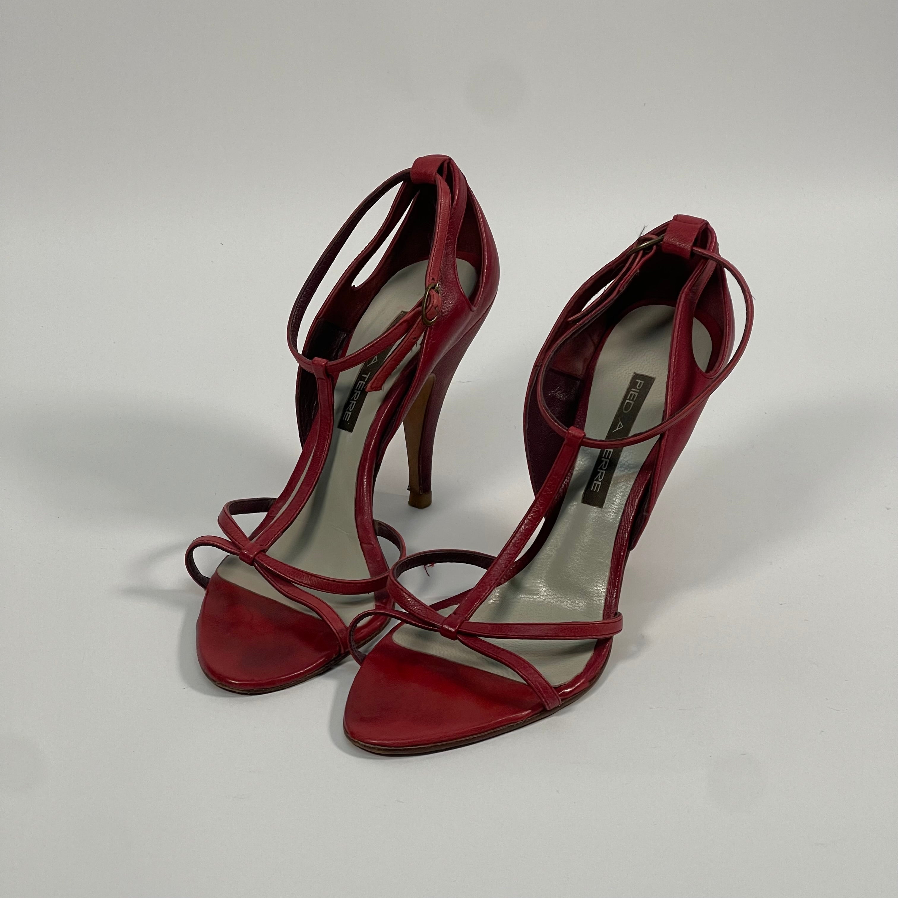 Pied A Terre Heels