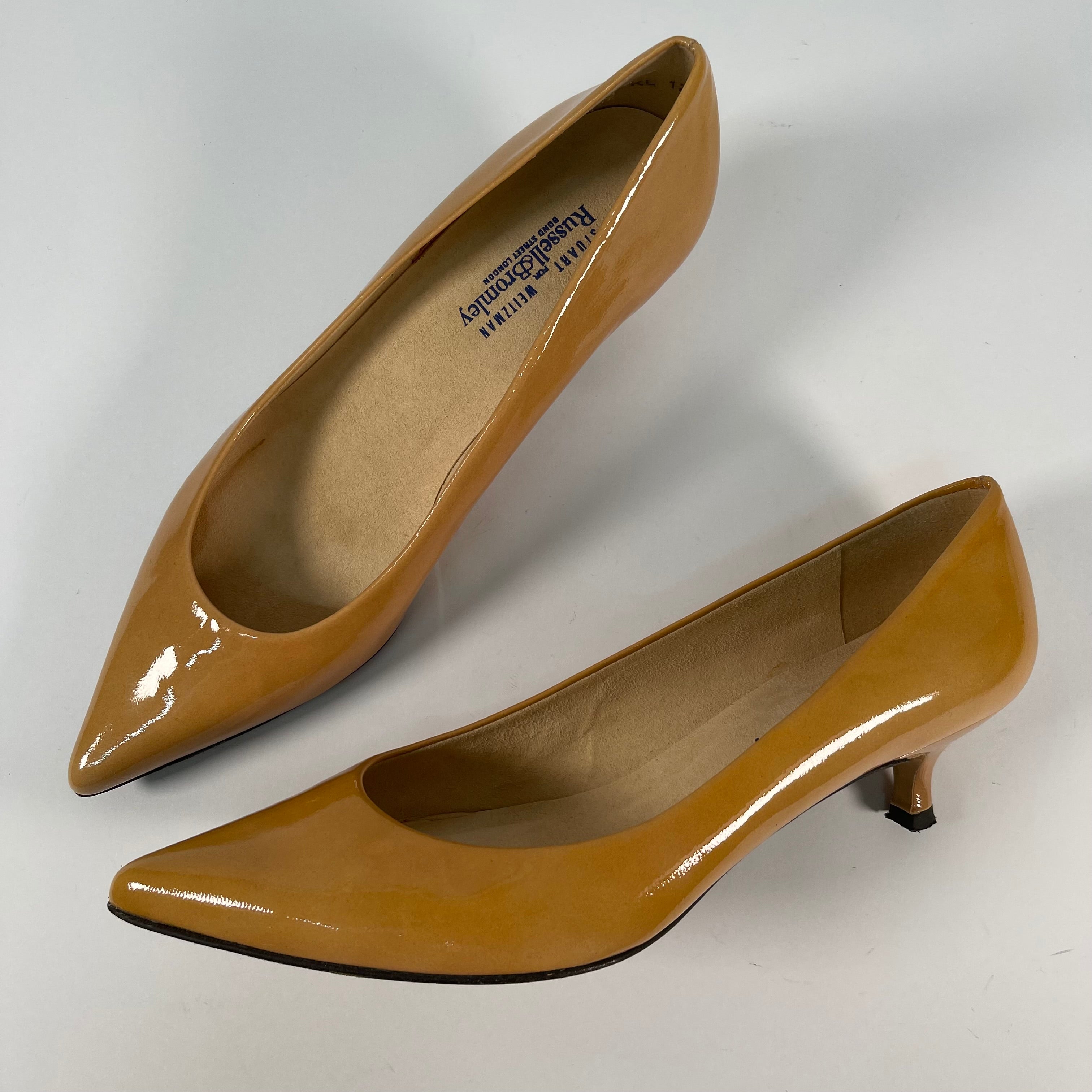 Vintage Stuart Weitzman x Russell & Bromley Kitten Heels