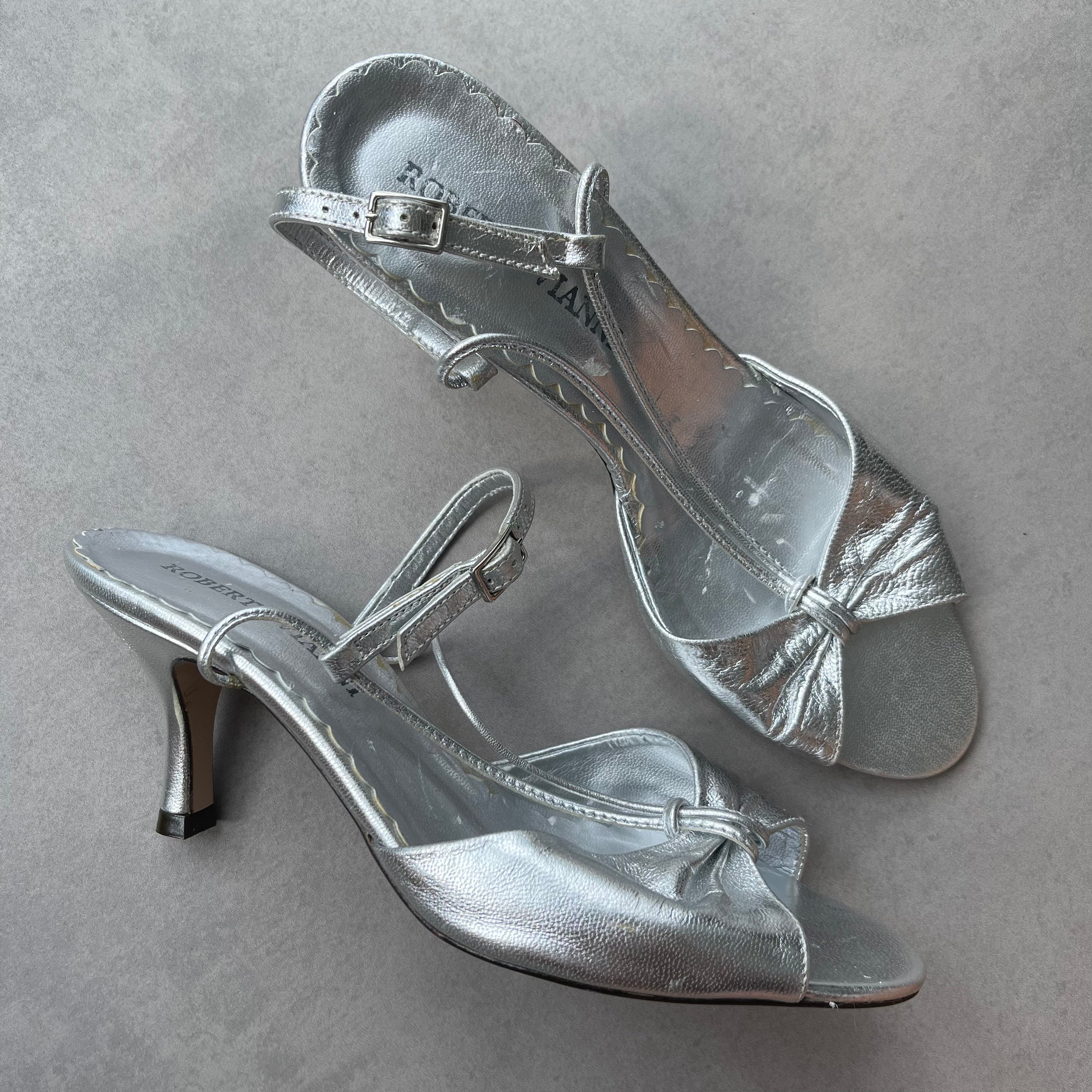 Vintage Roberto Vianni Kitten Heels